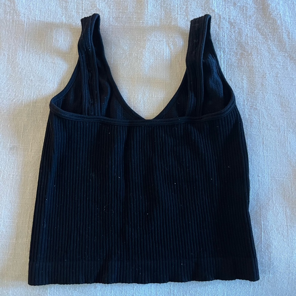 Black Ribbed Crop Top - Picture 2 of 2